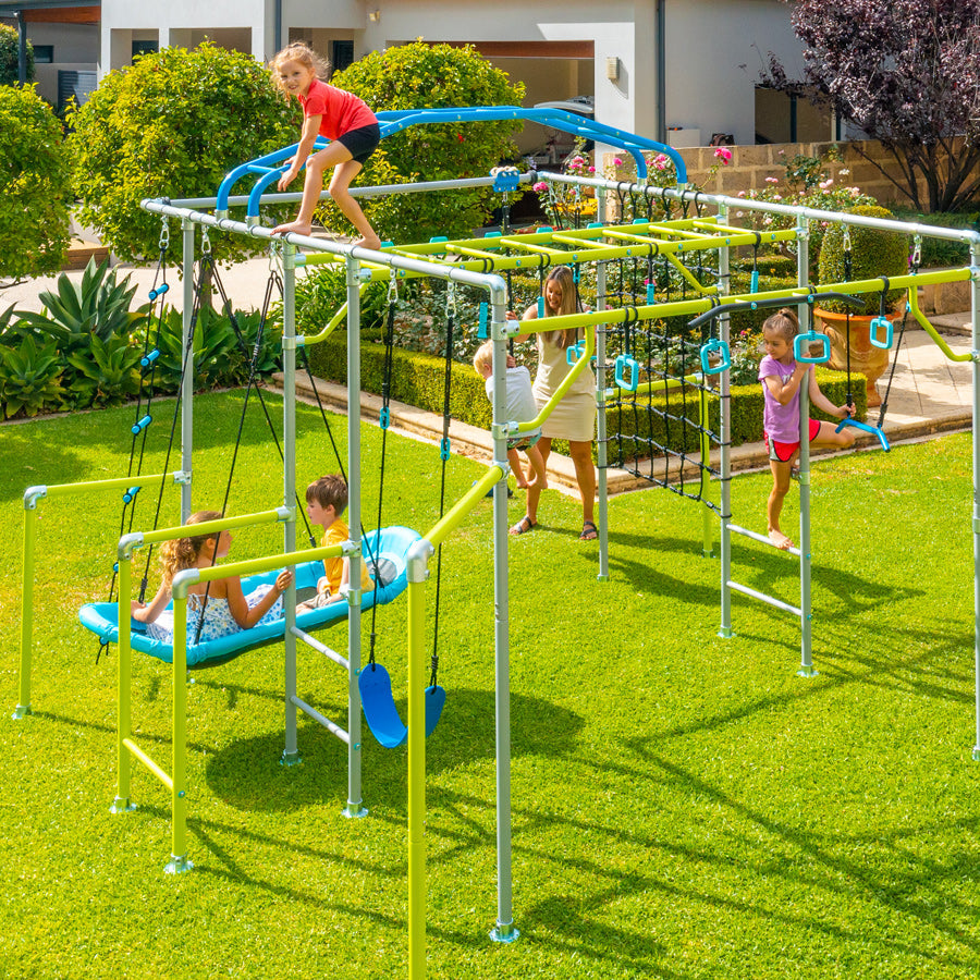 Customizable backyard jungle gym and monkey bars USA